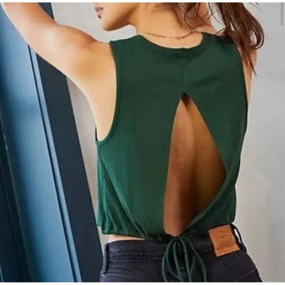 Free People Textured Knit Crop Tank Crew Neck Sleeveless Wide Armholes Cinched H - Picture 2 of 9